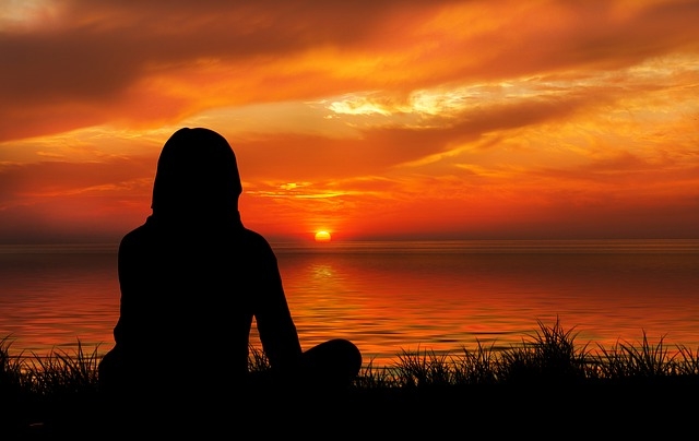Zopár odskúšaných postupov, ktoré vám môžu pomôcť na ceste za vaším životným šťastím (3) – Meditácia